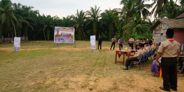 Foto – Gunting Pita Tanda Pembangunan Masjid Raudatul Jannah Desa Muaro Singoan