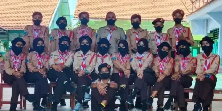 FOTO – Pelantikan Pramuka Garuda Pangkalan SMP Negeri 10 Kota Madiun