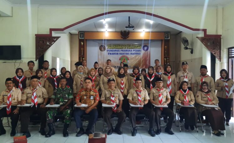 Kwarran Mayong Selenggarakan Pelantikan dan Pelatihan Pengurus Pramuka Peduli