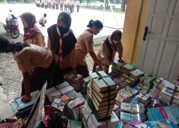 Pramuka SMK Widya Kusuma Gelar Bakti Sosial Dalam Rangka Bulan Bakti Pramuka