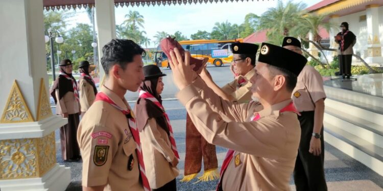 Tiga Pesan Gubernur Riau Saat Melepas Kontingen Perkemahan Antar Saka Tingkat Nasional