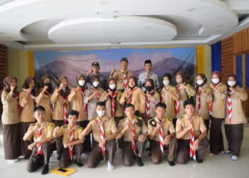 Ketua Kwarran Klapanunggal Lepas Kontingen Ranting Peserta Peran Saka Cabang Kabupaten Bogor