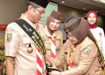 BKKBN Riau Kukuhkan Ketua Kwarda Riau menjadi Bapak Asuh Anak Stunting Tingkat Provinsi