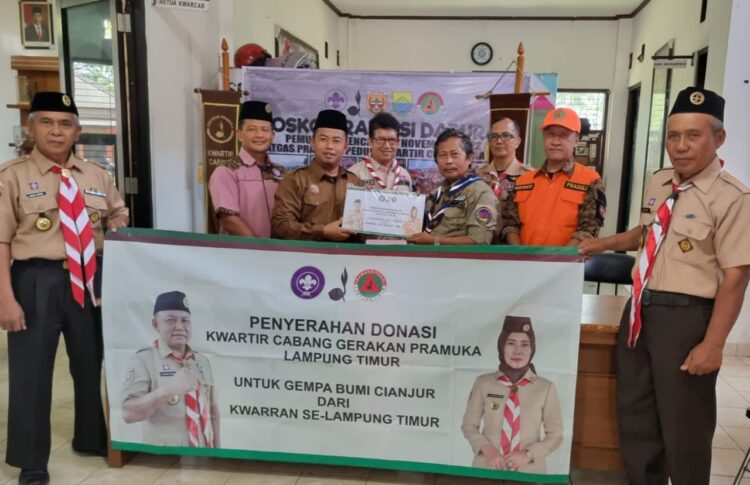 Kwarcab Gerakan Pramuka Lamtim Bantu Bencana Gempa Cianjur