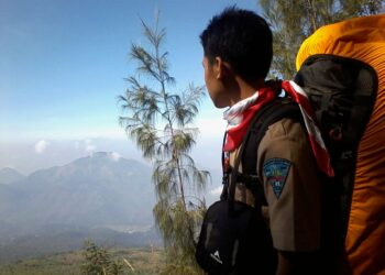 Belajar dan Bermain Melalui Kegiatan Perkemahan