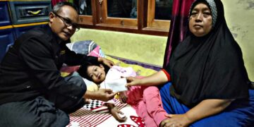 Peduli Terhadap Sesama, Kwarcab Majalengka Beri Santunan kepada Dik Mila