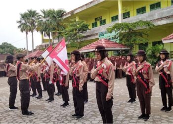 Pangkalan MTs Islamiah Bumi Agung Lempuing Selenggarakan Pelantikan Penggalang Rakit dan Terap