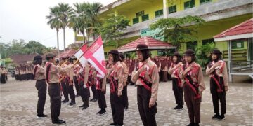 Pangkalan MTs Islamiah Bumi Agung Lempuing Selenggarakan Pelantikan Penggalang Rakit dan Terap