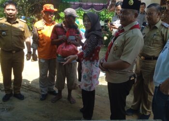 Respon Cepat Bencana, Ketua Kwarcab dan Pramuka Peduli Lampung Timur Turun Bawa Bantuan