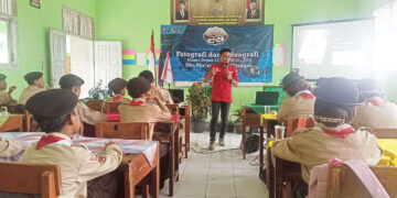 Penggalang MTs Ma’arif NU 2 Cilongok Dilatih Menjadi Konten Kreator