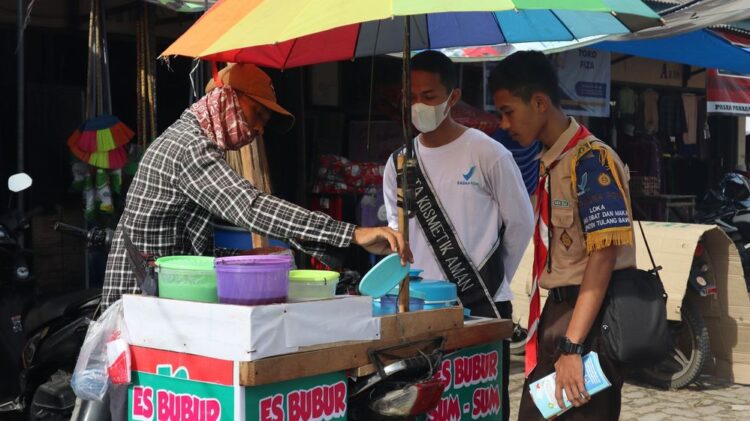 Uji 78 Sampel, Pramuka POM Pastikan Jajanan Takjil Tulang Bawang Barat Aman
