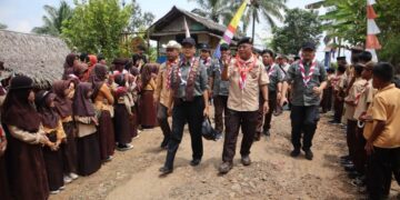 Foto : Kunjungan Kwarnas, Monitoring Pengembangan Kampung Pramuka di Kwarcab Kabupaten Tasikmalaya