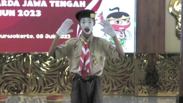 Fauzzan, Tampilkan Bakat Pantomim di Hadapan Bupati Banyumas