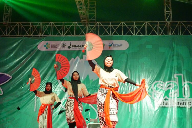 Tampil Memukau, Kontingen Jawa Barat Tampil Dalam Welcoming Night Pertinas SBH 2023