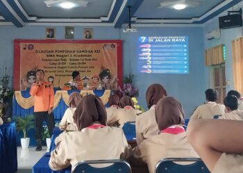 Untuk Edukasi, Peserta Gladian Pimpinan Sangga Ambalan Gajah Mada dan Cut Nyak Dien mendapatkan pembekalan Pemadaman Kebakaran