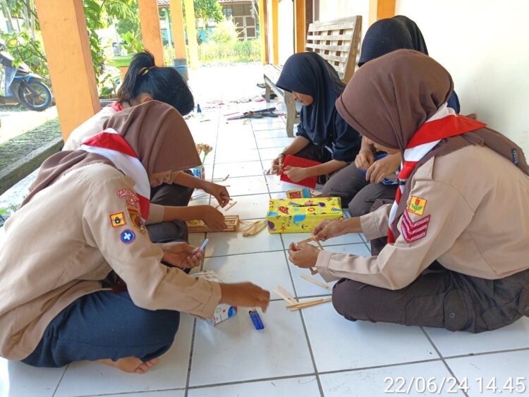 Gugus Depan Grobogan 06 − 067 / 06 – 070 SMP Negeri 2 Geyer Bersiap Ikuti Uji Garuda