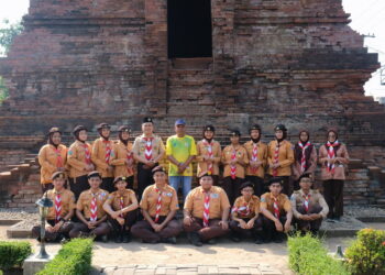 Ajak Pelajari Jejak Kebesaran Kerajaan Majapahit, Sembari Lantik Pramuka Penegak Bantara – Laksana di Candi Pari