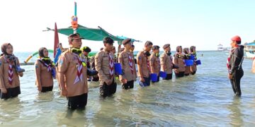 Kwarda Jatim Tingkatkan SDM dengan Keterampilan Selam bagi Anggota Pramuka