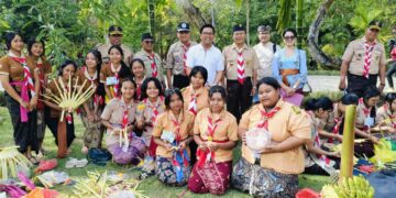 Ketua Kwarcab Denpasar meninjau langsung pelaksanaan berbagai lomba yang digelar di Taman Kota Lumintang