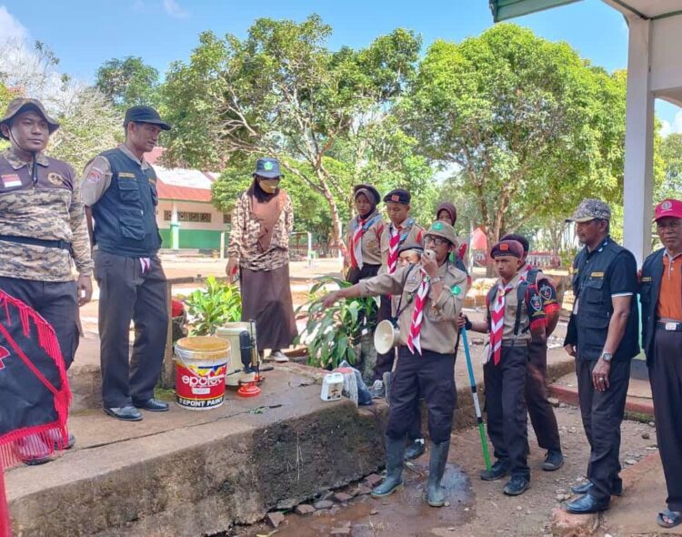 Bantu Bagikan Obat Hewan Dan Desinfektan Kandang, Peserta Jambore Juga Dapat Ilmu Peternakan