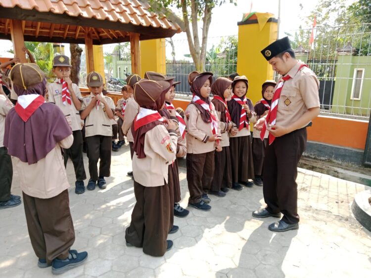 Pangkalan SDN 3 Pasinggangan Gelar Perkemahan Sehari