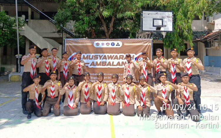 Nahkoda Ambalan Sudirman dan Kartini Berganti