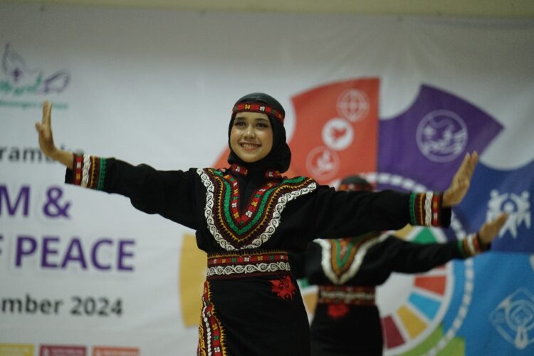 Pesan dari Tanah Gayo: Kontingen  Daerah Aceh Suguhkan Tarian Simbolik Gajah dan Elang di Pentas Seni Pertikawan Nasional