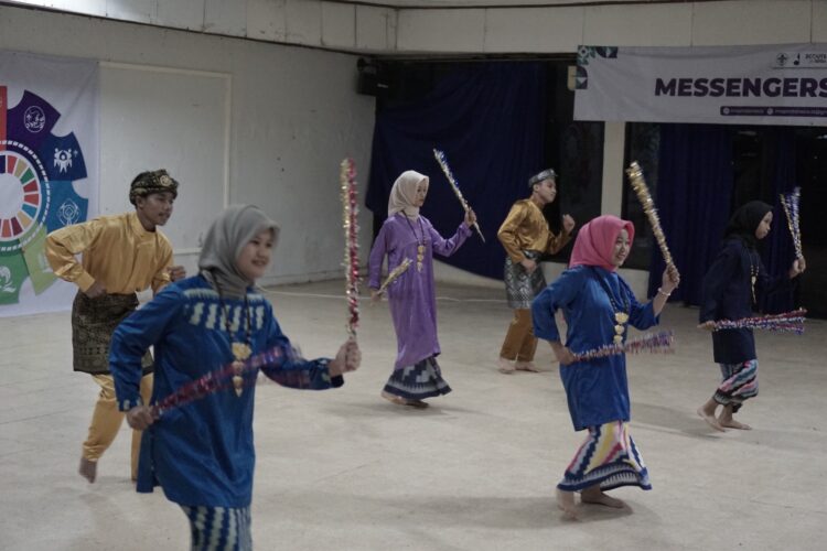 Tampilkan Tari Zapin, Konda Kalimantan Barat Kenalkan Budaya Melayu Pada Pertikawan Nasional 2024