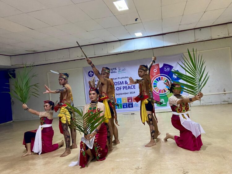 Pentas Seni Pertikawan Nasional: Kalimantan Tengah Tampilkan Pesona Alam dan Budaya Lewat Tarian