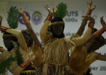 Kontingen Daerah Lampung Tampilkan Tari Kayu Saso: Simbol Kekuatan dan Keteguhan di Pentas Seni Pertikawan Nasional