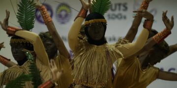 Kontingen Daerah Lampung Tampilkan Tari Kayu Saso: Simbol Kekuatan dan Keteguhan di Pentas Seni Pertikawan Nasional