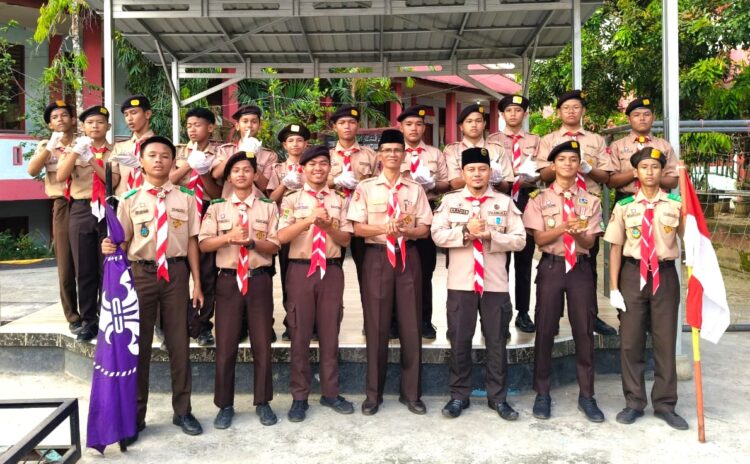 Tamu Ambalan Pramuka Penegak Putra Agus Salim dan Putri Rasuna Said SMAN 1 Sawahlunto Dikukuhkan