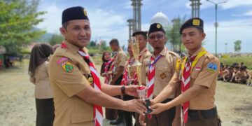 Giat Prestasi Penegak Resmi Ditutup Oleh Zaitun Muhammad Ketua Kwarcab Aceh Selatan. Gudep SMAN Unggul Tapaktuan Putra Dan Gudep  MAN 1 Aceh Selatan Dinobatkan Sebagai Juara Umum.