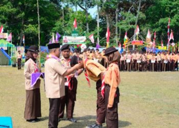 Pj Sekda Inhu Buka Perkemahan Besar Penggalang Se Kwarran Rengat Barat Tahun 2024