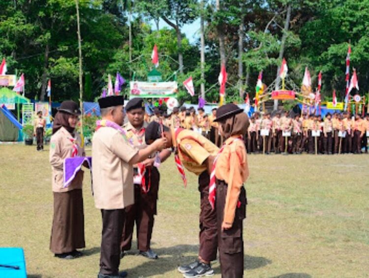 Pj Sekda Inhu Buka Perkemahan Besar Penggalang Se Kwarran Rengat Barat Tahun 2024