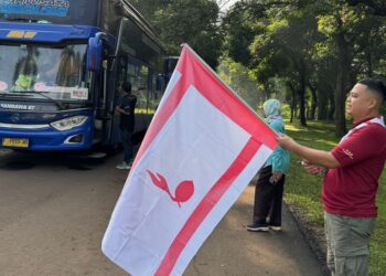 Kak Rio Ashadi, Sekretaris Pelaksana  KPMN 2024 Lepas Peserta Giat Wisata Edukasi