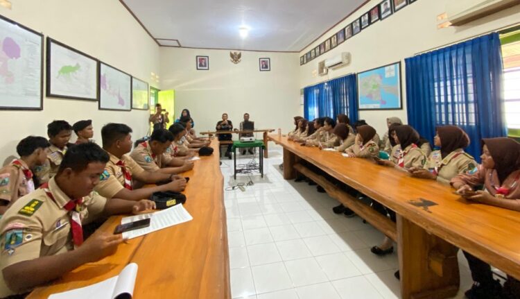 Saka Wanabakti Banyuwangi Asah Kecakapan Perisalahan Hutan di Kantor PHW V Jember
