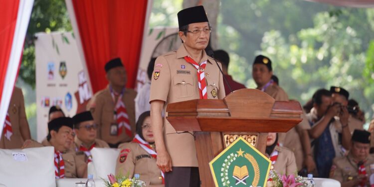 KEMENTERIAN AGAMA AKAN TETAP MEMPERTAHANKAN DAN MENGANJURKAN 41 RIBU PONDOK PESANTREN MELAKUKAN KEGIATAN KEPRAMUKAAN.