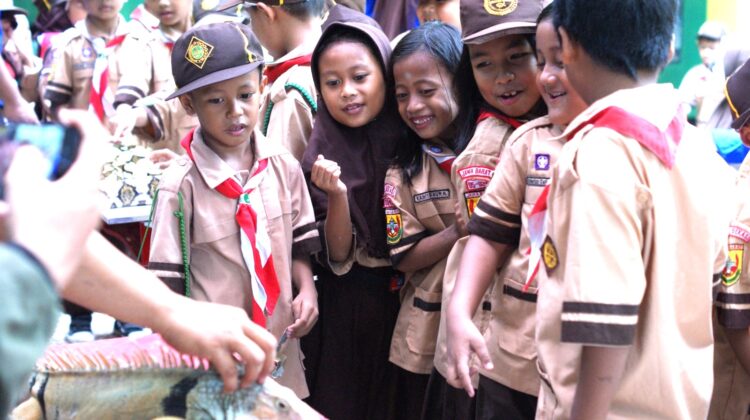 Siaga Bergembira dan Bersahabat dengan Hewan