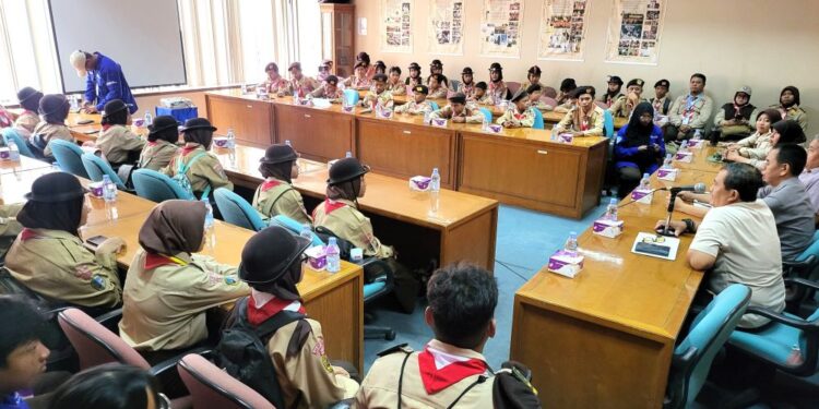 Pramuka SMP Ar-Ridha dan MTSN 5 Jakarta Utara Gelar Urban Scouting ke Kwarnas
