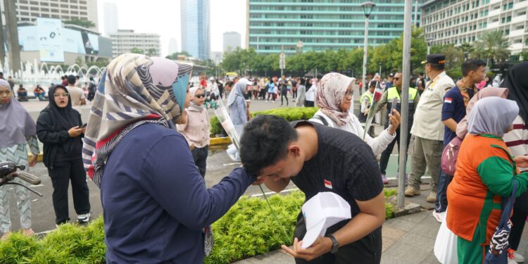 Dewan Kerja Nasional dan Forum GenRe Rayakan Hari Ibu di Bundaran HI