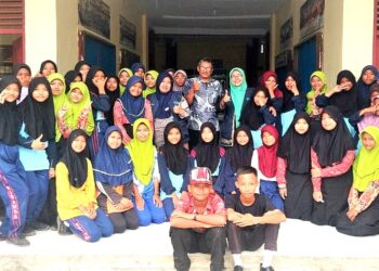 Bersama ‘Essamba News Club’ Penggalang Gudep SMP Negeri 1 Bulakamba Belajar Menulis Berita