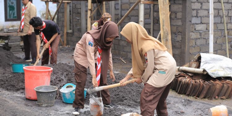 Tutup Tahun 2024, Kwarda Jawa Timur Beri Bantuan Pemugaran Rumah Tidak Layak Huni Di Jember