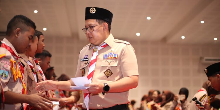 Tutup Pengembangan Kepramukaan Tiga Zona, Kwarda Jawa Timur Lepas Kontingen Jambore Malaysia dan Rencanakan Pugar 100 RTLH di Tahun 2025
