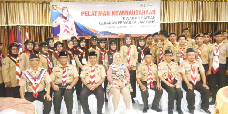 Buka Pelatihan Kewirausahaan. Kak Chusnunia “Tingkatkan Semangat, Sikap, Perilaku Dan Kemauan Pramuka Untuk Membuka Lapangan Pekerjaan Minimal Bagi Dirinya Sendiri”