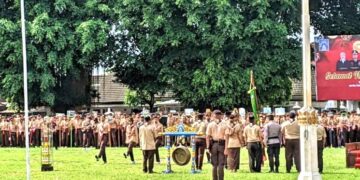 Pemukulan Gong oleh Wakil Bupati Sleman Tandai Pembukaan Barata ke-39