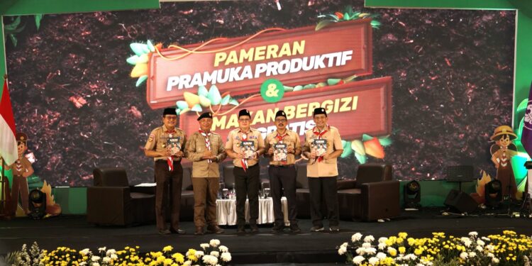 Kwarda Pramuka Jatim Bersama Lintas Sektor, Gelar Pameran Pramuka Produktif: Edukasi Makan Bergizi Gratis dan Pendistribusian 12.600 Makanan Untuk Semua