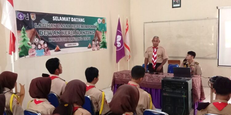 Kwartir Ranting Cepu Gelar Latihan Dasar Kepemimpinan (LDK) Untuk Calon Anggota Dewan Kerja Ranting Cepu