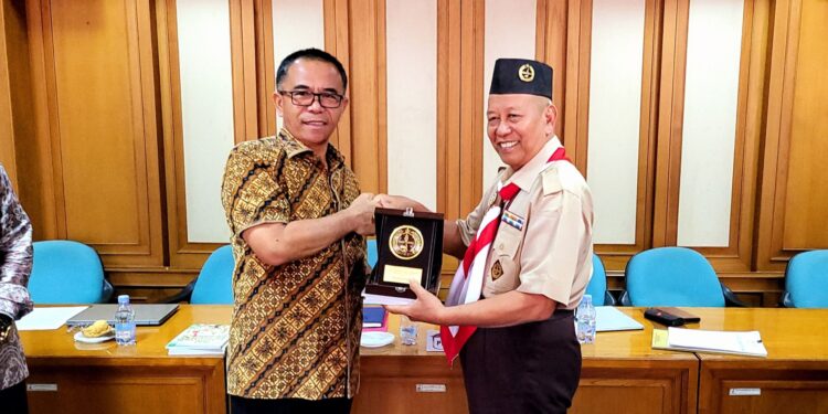 Pusdiklatcab Ngawi Lakukan Kunjungan Kerja ke Kwartir Nasional Pramuka