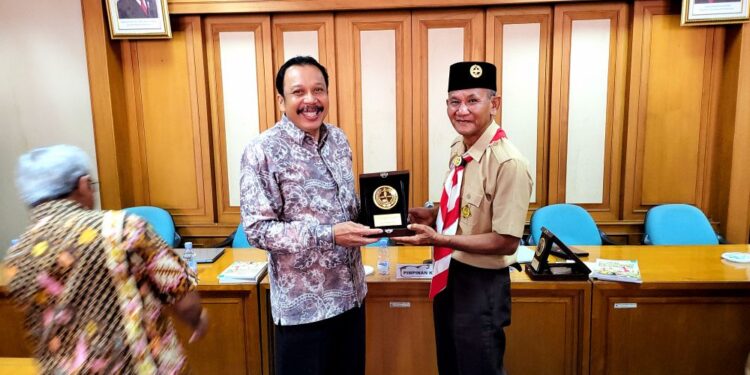 Pusdiklatcab Ngawi Lakukan Kunjungan Kerja ke Kwartir Nasional Pramuka